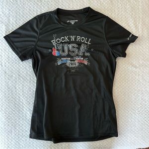 Brooks Technical Tee from Rock N' Roll USA Marathon & Half Marathon 2014, size S